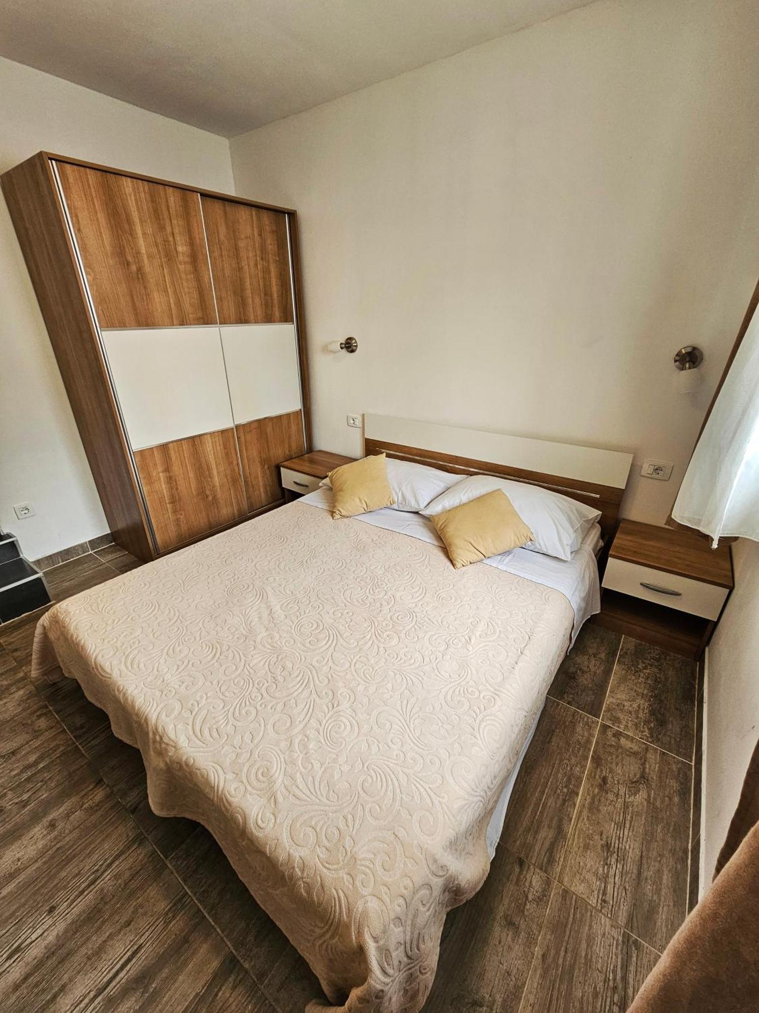 Apartments Plejic Seget Vranjica Extérieur photo