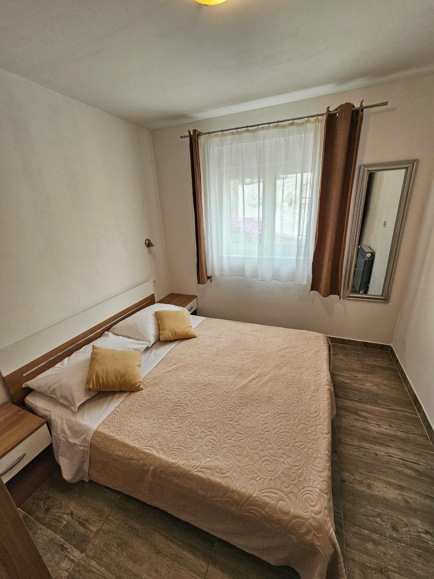 Apartments Plejic Seget Vranjica Extérieur photo